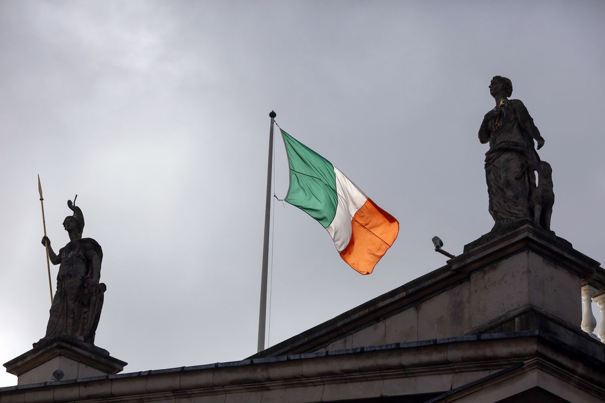 Правительство Ирландии предлагает принять законодательные меры для защиты доступа к наличным
