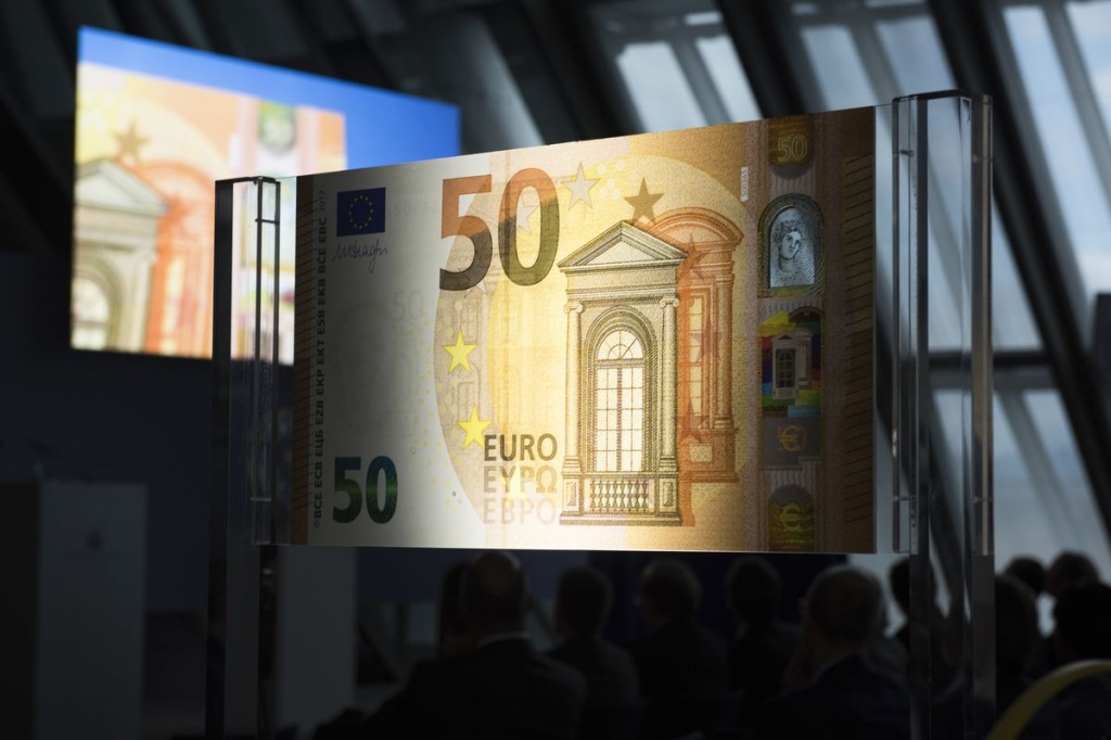 ЕЦБ представил 50-евровую банкноту серии «Европа»