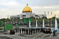 Вновь заработали пункты обмена валюты в Туркмении 